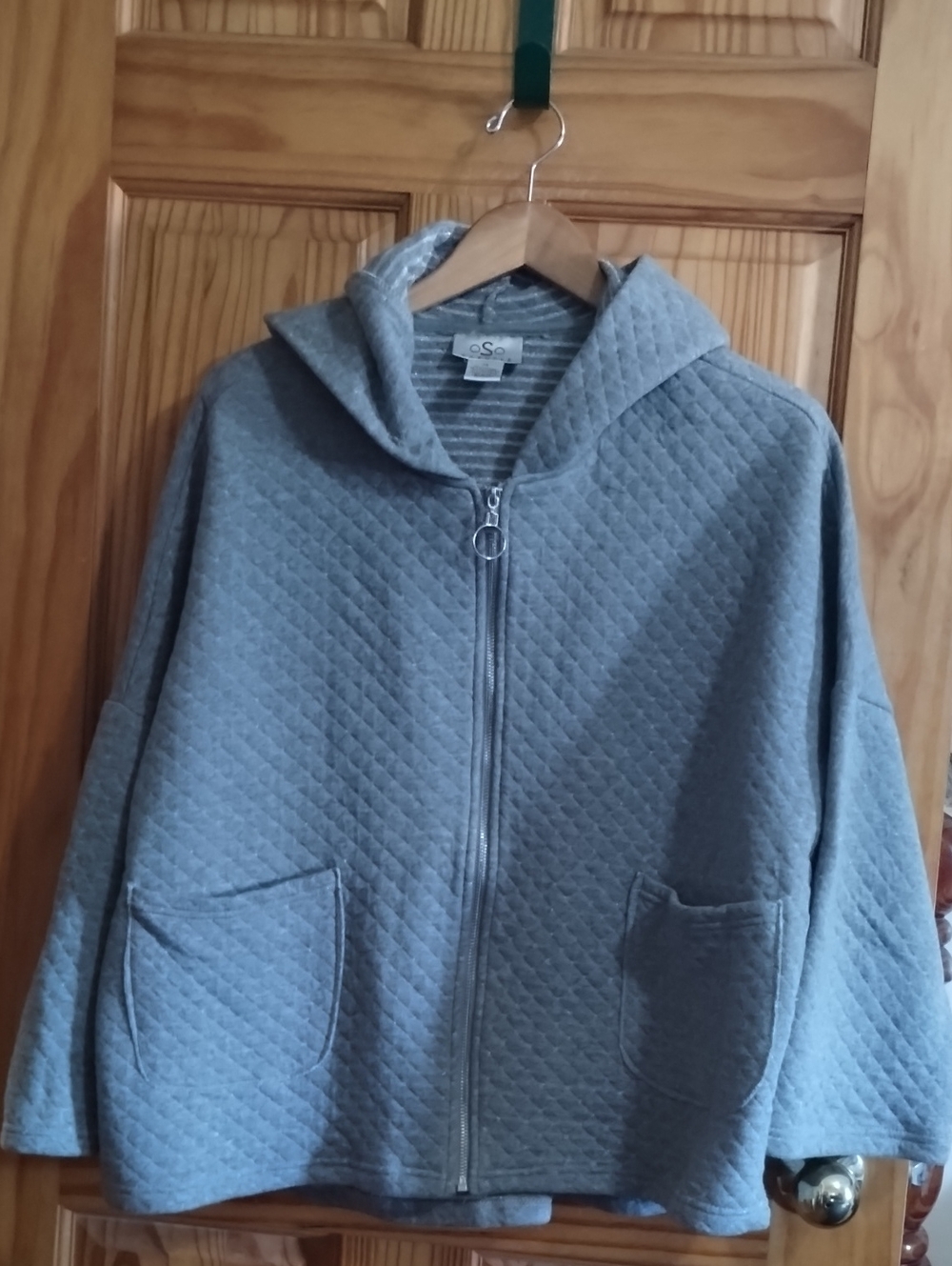 Quilted Hooded Zip Front Jacket - Gray